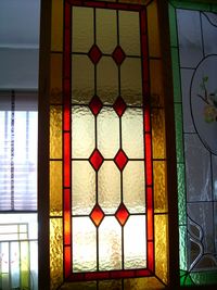 Emplomada rombos y cenefa roja